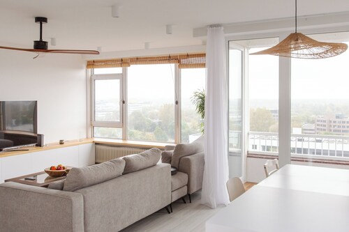 Sunny room with gorgeous views