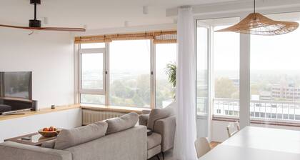 Sunny room with gorgeous views