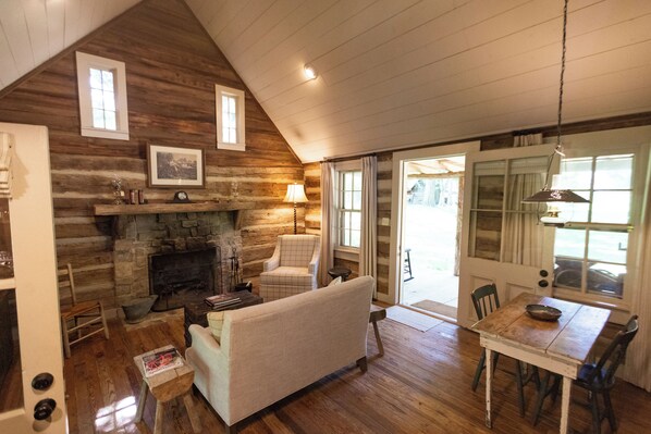 Living area - The Moonshine Cabin at Green Frog Farm (Bells)