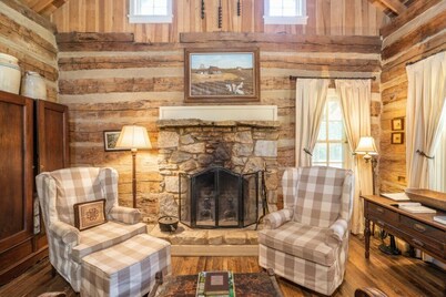 The Moonshine Cabin at Green Frog Farm