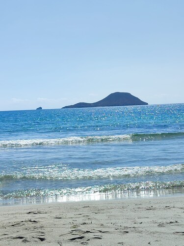 Playa Príncipe, direct beach location in La Manga del Mar Menor 