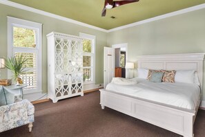 3 chambres, fer et planche à repasser, lit parapluie, Wi-Fi gratuit