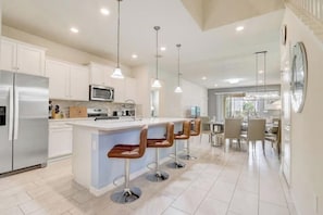Private kitchen - Amazing! 7bdrm,3400sf,760sf pool&gameroom 5477

 (Davenport)
