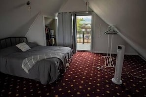 3 bedrooms, WiFi, bed sheets - Cozy Wet Mountain Valley Cottage (Silver Cliff)