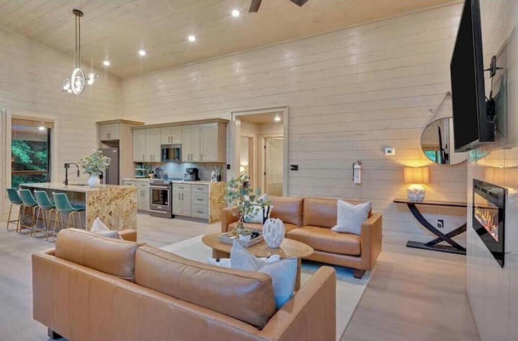 Smart TV, fireplace, video games