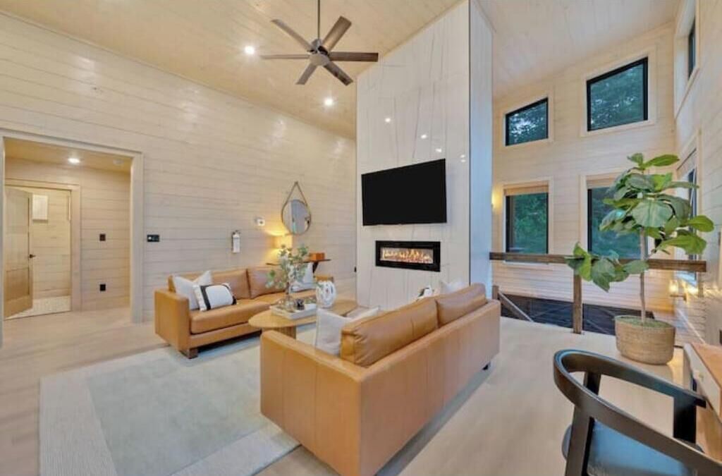 Smart TV, fireplace, video games