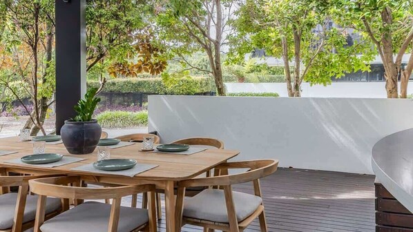 Outdoor dining