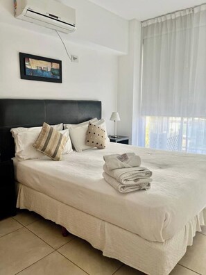 1 chambre, bureau, Wi-Fi, draps fournis