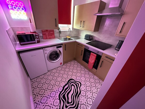 Private kitchen - Enjoyable 2-bedroom apartment with WiFi in Blackpool (Blackpool)