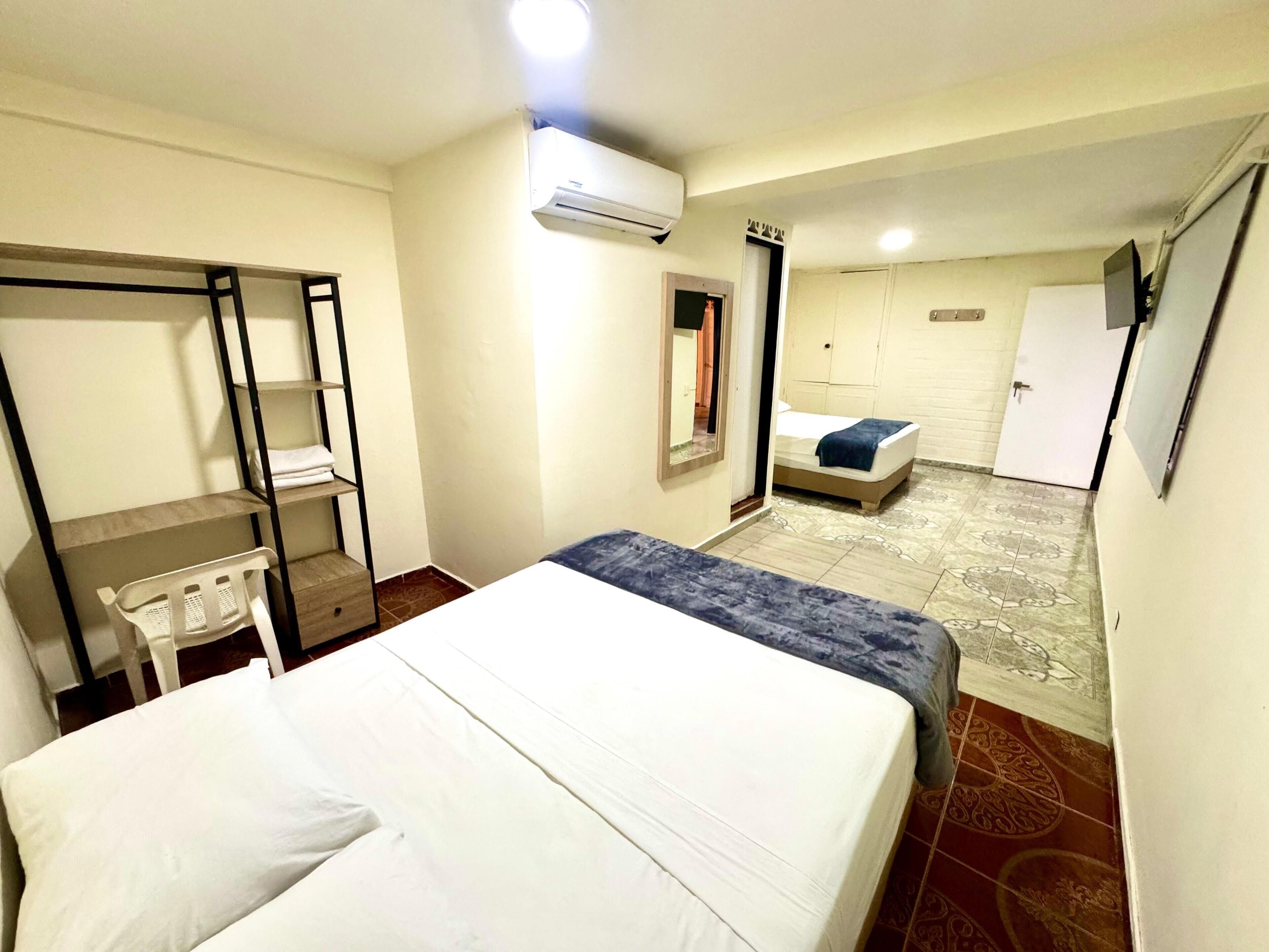 高級雙人房 | 書桌、免費無線上網