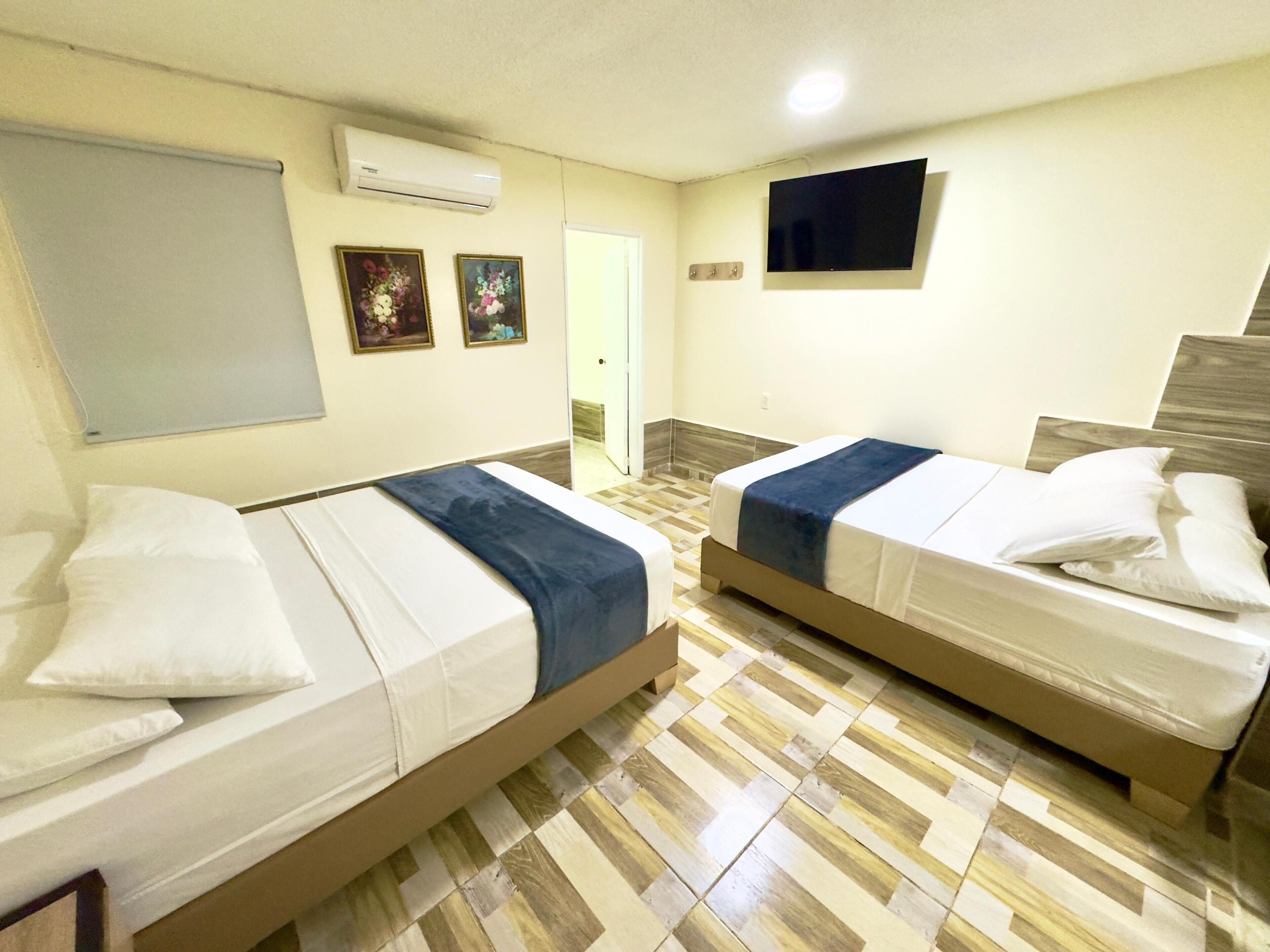 豪華三人房 | 書桌、免費無線上網