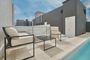 Outdoor pool - NoMA Work & Travel (Buenos Aires)