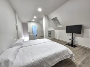 1 sovrum, strykjÀrn/strykbrÀda, gratis wi-fi och sÀngklÀder
