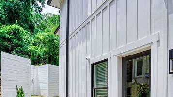 Apartment, Garden View | Garden view