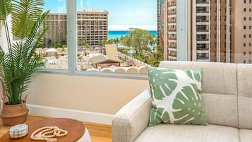 Apartamento família, 2 quartos, sacada, vista para o oceano (2 Bedrooms) | Área de estar