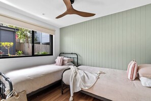 5 Schlafzimmer, Bügeleisen/Bügelbrett, WLAN, Bettwäsche