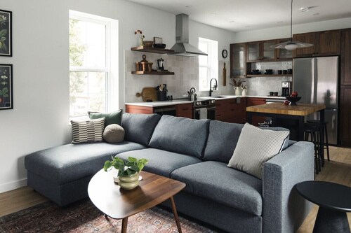 Modern 2 bedroom apartment located in a building built in 1896