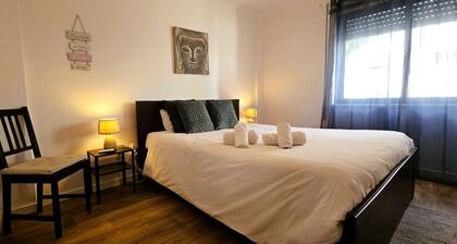 Modern 3 Bed Flat - Beaches, Expo & City Fun - Your Gateway to Lisbon