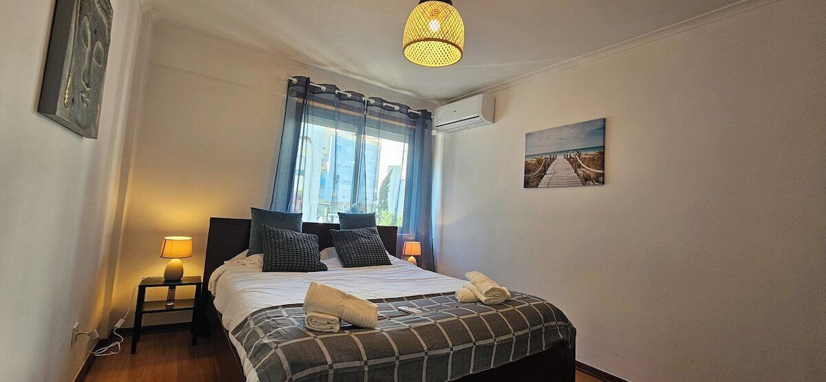 3 bedrooms, desk, iron/ironing board, WiFi