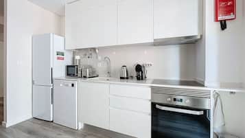 Apartment | 1 bedroom, desk