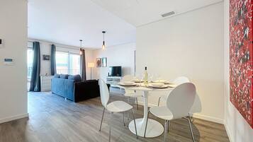 Apartment | 1 bedroom, desk