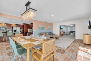 Interior - Spacious 4BR Retreat w/ 2 King Suites ~ Heated Saltwater Pool ~ Near AMI/IMG! (Bradenton)