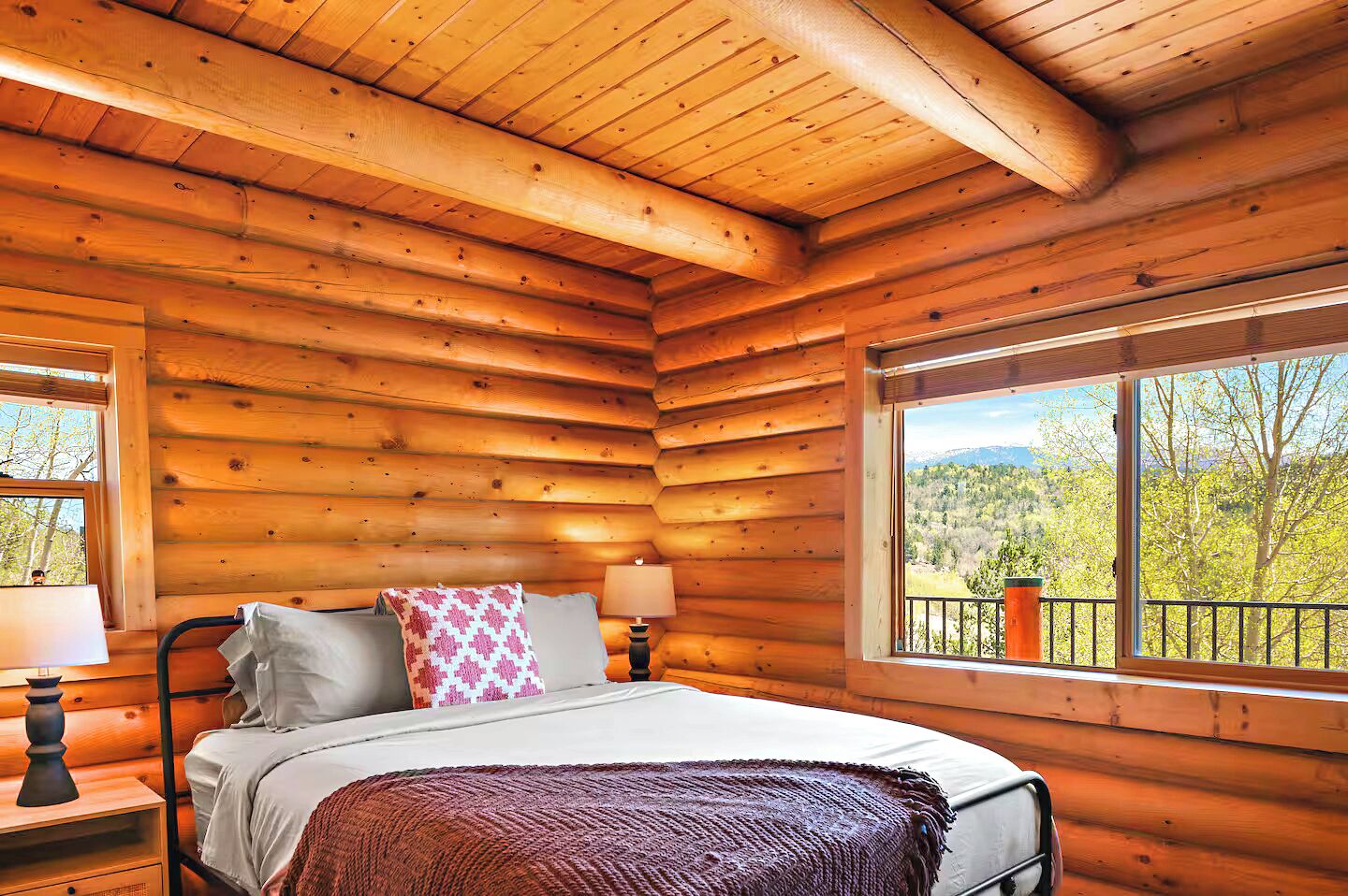 3 Schlafzimmer, Schreibtisch, Bügeleisen/Bügelbrett, kostenloses WLAN