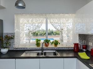 Fridge, microwave, oven, stovetop - Luxurious Haven Villa with Pool and Mediterranean Garden - Five Bedroom Villa with Pool (Kastel Novi)