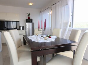 Dining - Okrug Gornji Luxurious Escape Villa with Pool - Five Bedroom Villa with Pool (Okrug Gornji)