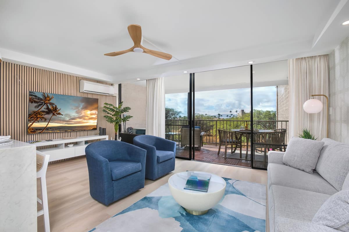 Condo, 1 Bedroom, Lanai, Garden View (1 Bedroom (1013)) | Living area