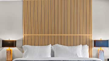 1 bedroom, desk, iron/ironing board, WiFi