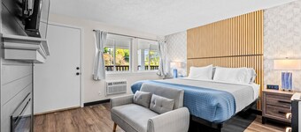 King Bed in Lux Boutique Hotel