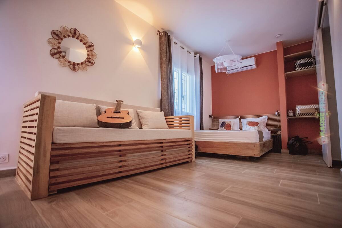 Monolocale, balcone | 1 camera, tende oscuranti, insonorizzazione, Wi-Fi gratuito