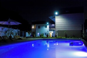 Udendørs pool