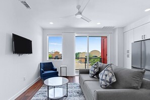 Televisor i llar de foc 