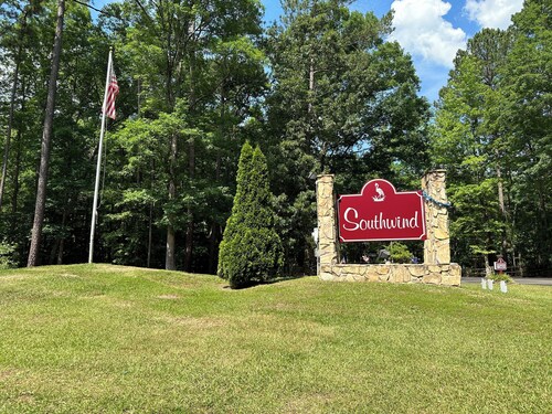 Charming 2-bdr 1 bth lakeview, quiet, private apartment golf retreat in Sanford