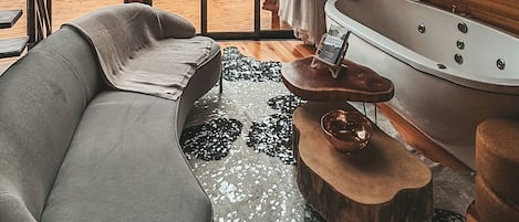 ベーシック シャレー | 内装