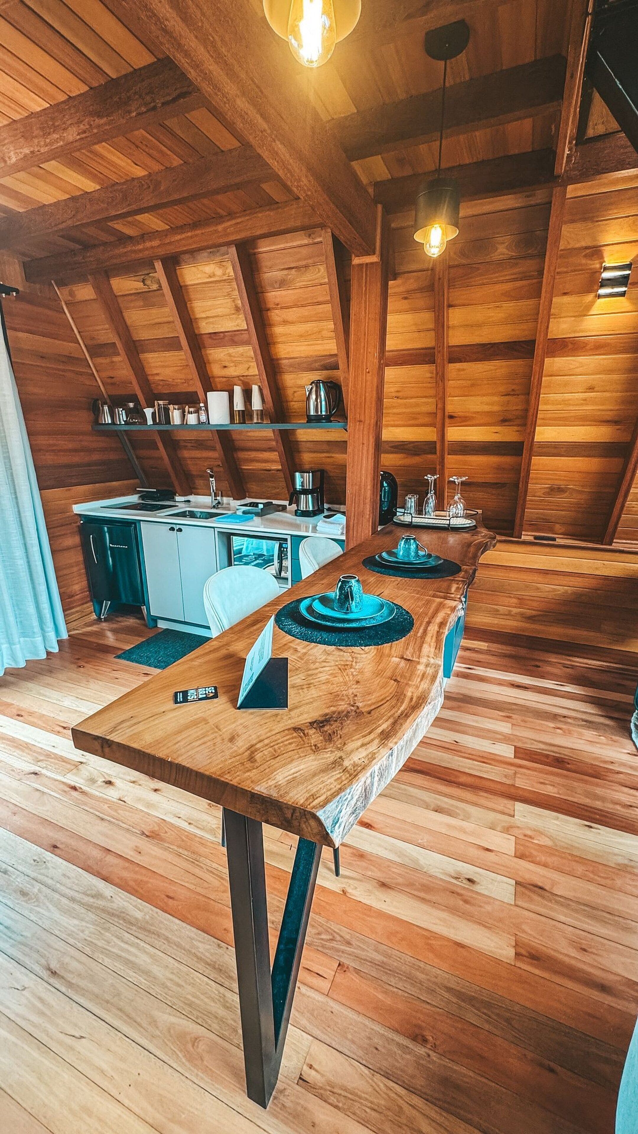 Chalé básico | Cozinha privada | Micro-ondas, chaleira elétrica, forno com torradeira