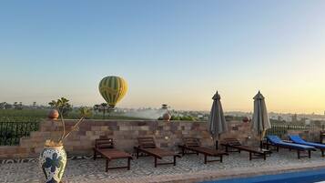 Two-Bedroom Apartment | Lakens van Egyptisch katoen, luxe beddengoed, donzen dekbedden