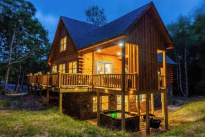 Exterior - 2024 built, 6 Bed/4 bath, Mountain Oasis w/a modern touch at Deep Creek Lake, Wisp Resort & Golf! (McHenry)