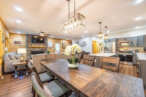 Dining - 2024 built, 6 Bed/4 bath, Mountain Oasis w/a modern touch at Deep Creek Lake, Wisp Resort & Golf! (McHenry)