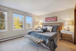 2 soverom, strykejern/-brett, wi-fi og sengetøy