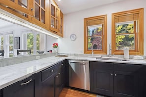 Microwave, oven, stovetop, dishwasher