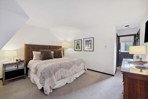 Silitysrauta/-lauta, Wi-Fi, vuodevaatteet