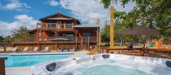 Ultimate Family Retreat w/ Pool+HotTub+Adventure|Playground|Gameroom|EV