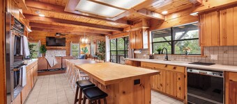 Ultimate Family Retreat w/ Pool+HotTub+Adventure|Playground|Gameroom|EV