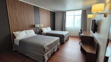 Twin Room | In-room safe, free WiFi, bed sheets