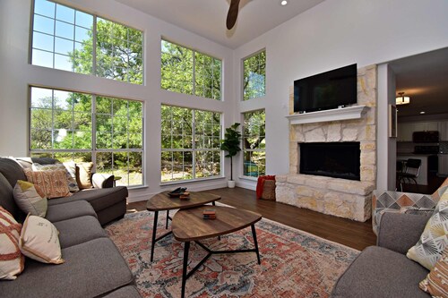 Dreamy Dripping Springs | Near Parks, Hiking & More!