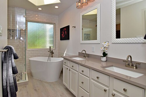 Dreamy Dripping Springs | Near Parks, Hiking & More!