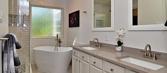 Dreamy Dripping Springs | Near Parks, Hiking & More!